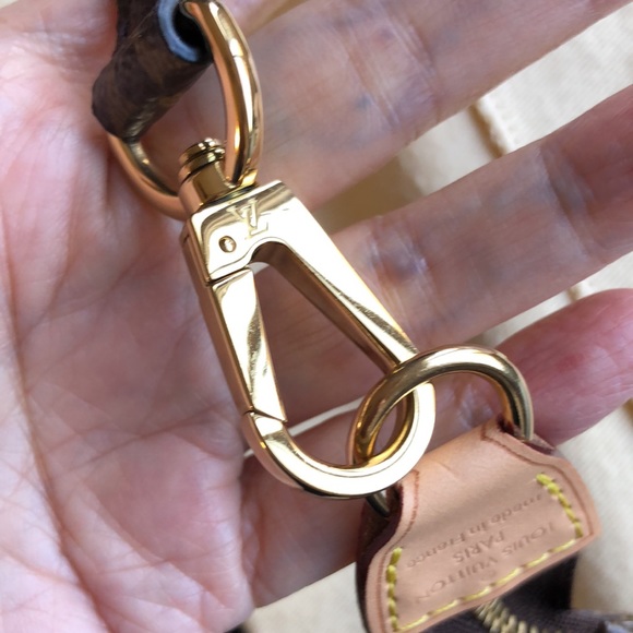 AUTHENTIC 🌸🌸 Pochette Accessory 🌸🌸 with Louis Vuitton Crossbody Strap - Picture 13 of 16